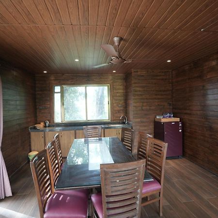 Lotus Farms Resort, Mahableshwar มหาบาเลชวาร์ ภายนอก รูปภาพ