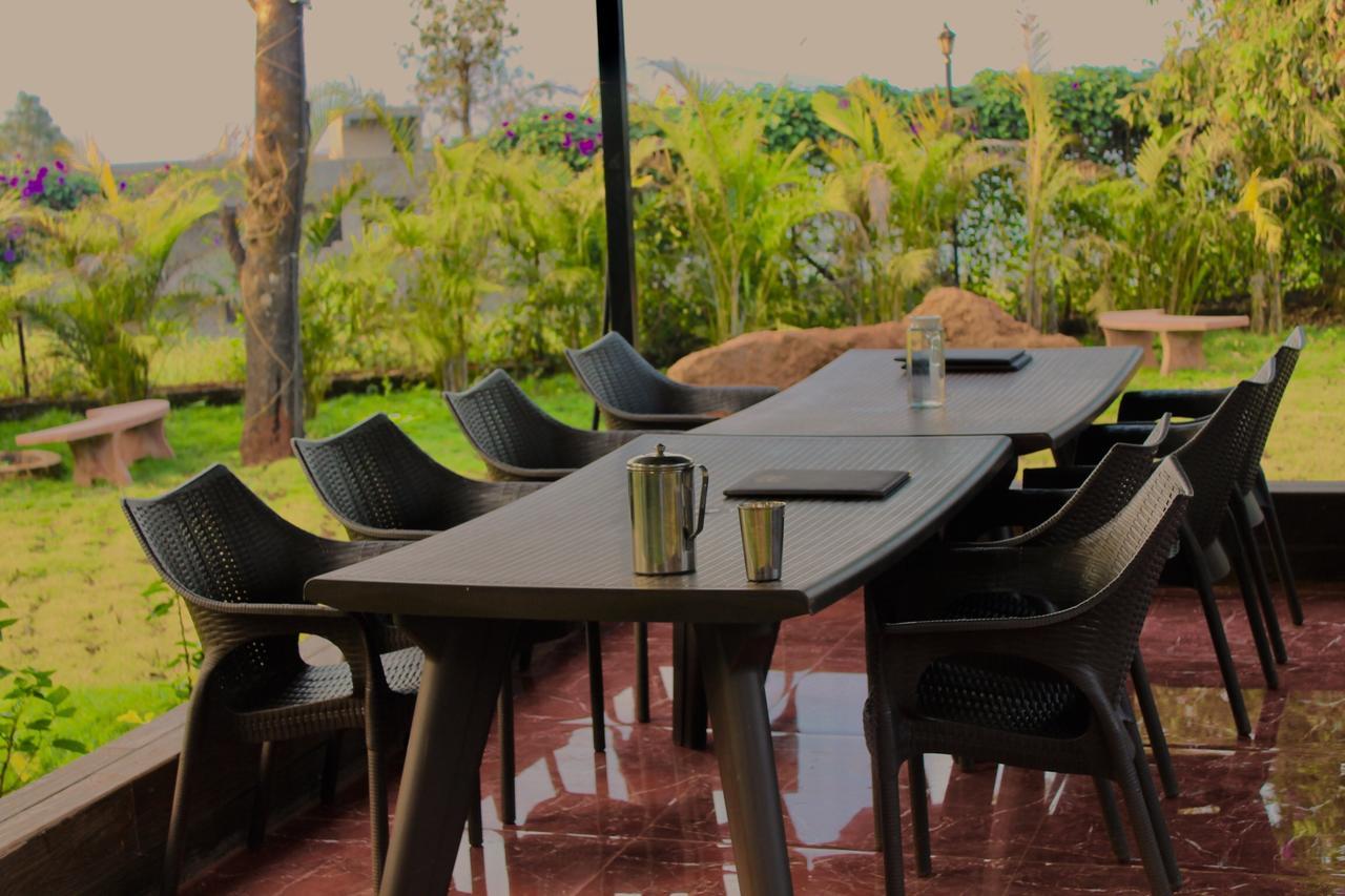 Lotus Farms Resort, Mahableshwar มหาบาเลชวาร์ ภายนอก รูปภาพ